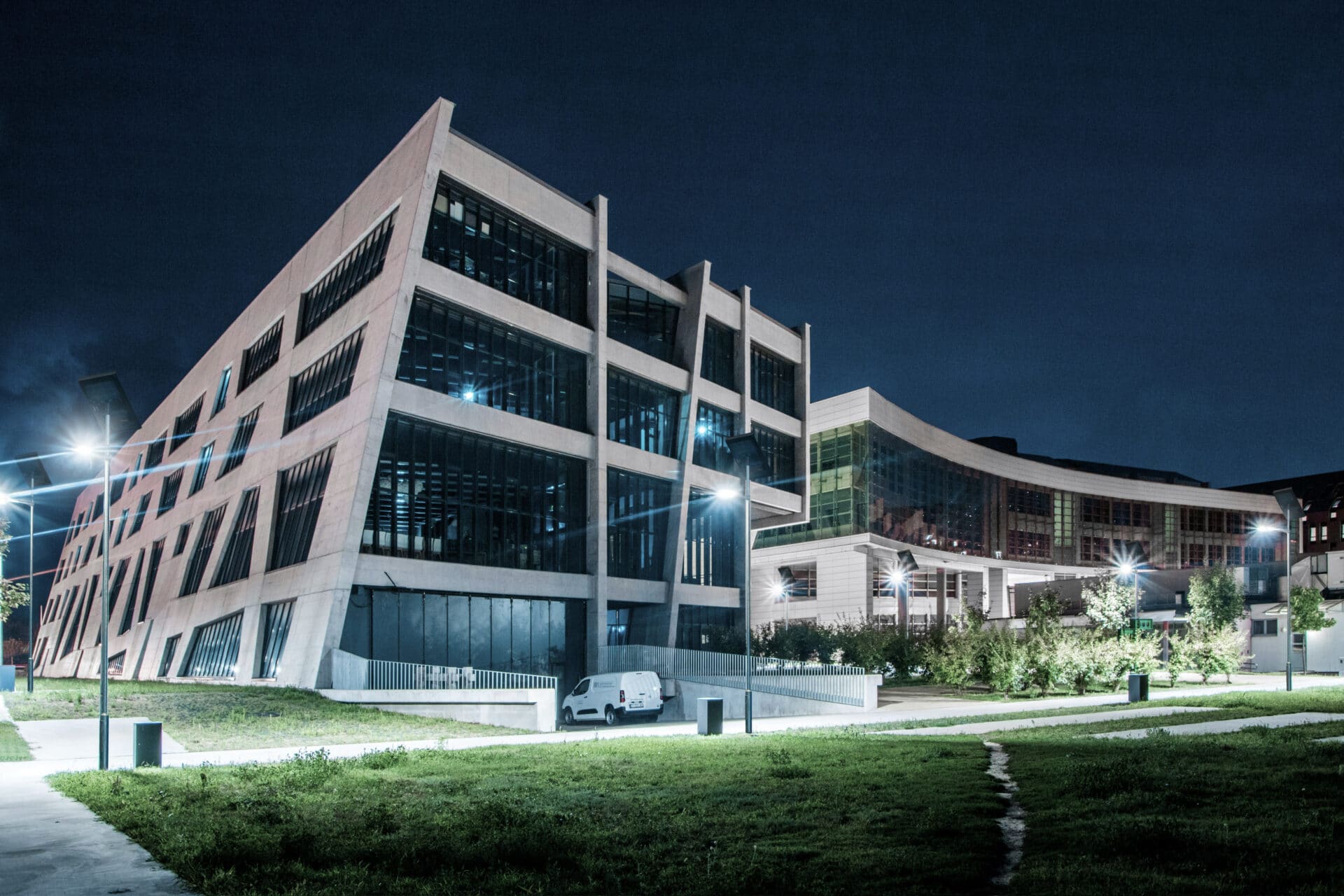 Prolectric Solar Street Light AE6 Perm Lighting Night University Campus