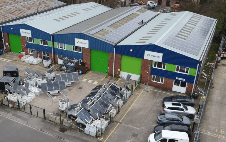 Prolectric HQ roof solar panel energy supply for business and its operations